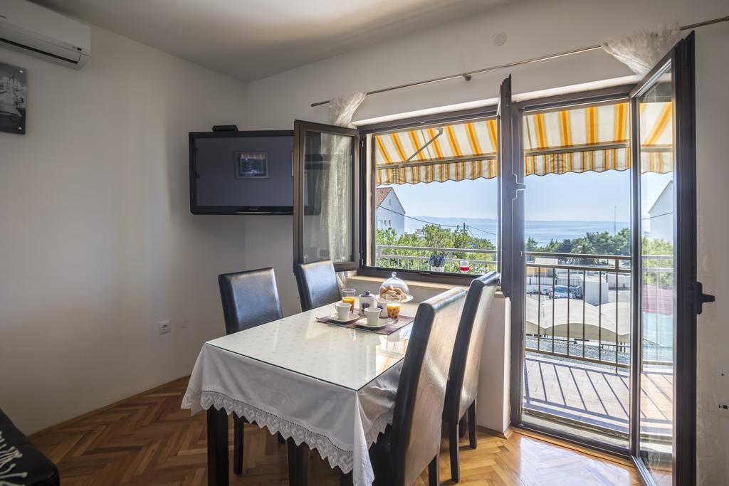 Holiday Home Petra Подстрана Экстерьер фото